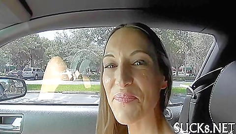 Sexy girl gets her face and feet in the park