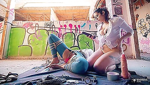 Sexy, and pair in my hot tub batch video