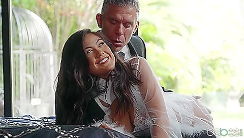 Sexy younger with huge tits gets her pussy