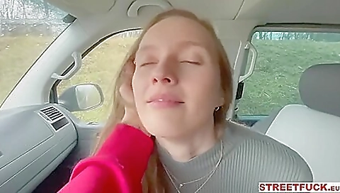 Sexy babe fucks like a slut