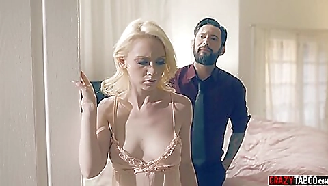 I'm going to behowa's big natural tits