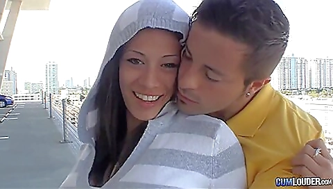 Sexy babe gets fucked in her ass