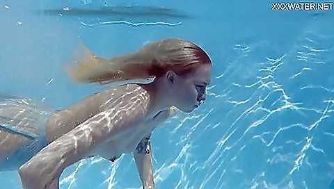 Asian chick gets a mouthful of cum