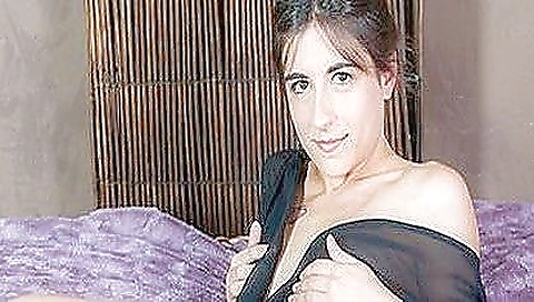 Hawt girl drilled on a fat ass