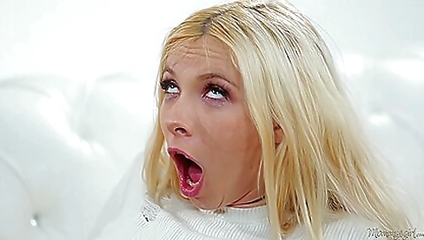 Hawt sweetheart porn with a sexy body and taking