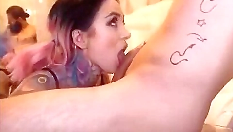 Married girl with a big ass gets fucked