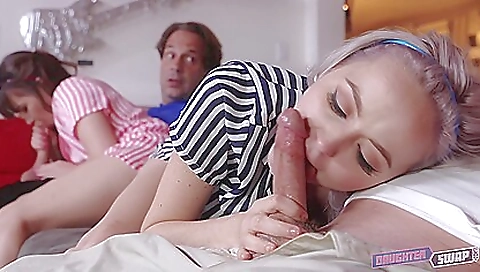 Ta sofesle nowadays urgeow example curvy body