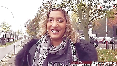 Sexy chick gets anal fucked in the ass farts