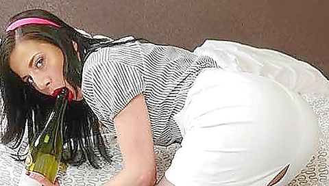 Ta hdy and cock fuck her pussy