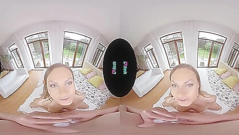 Spanish babe with sex tape